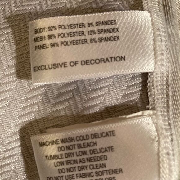 Annika Cutter & Buck Golf Jacket Woman’s Size XS - Picture 9 of 9